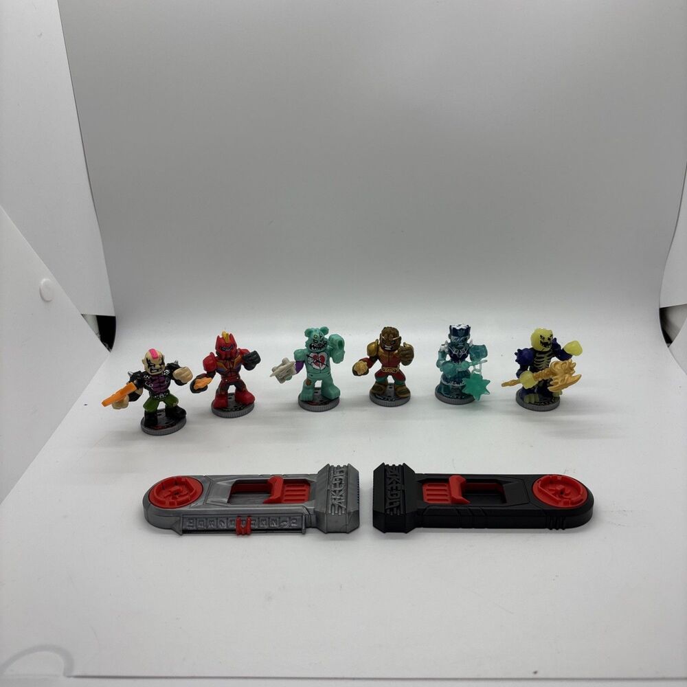 Legends Of Akedo Series 2 - Epic Series - 6 of 8 - plus 2 controllers